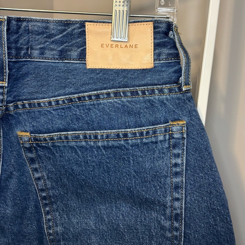 Everlane Curvy 90s Cheeky Straight Jean - Picture 3 of 14